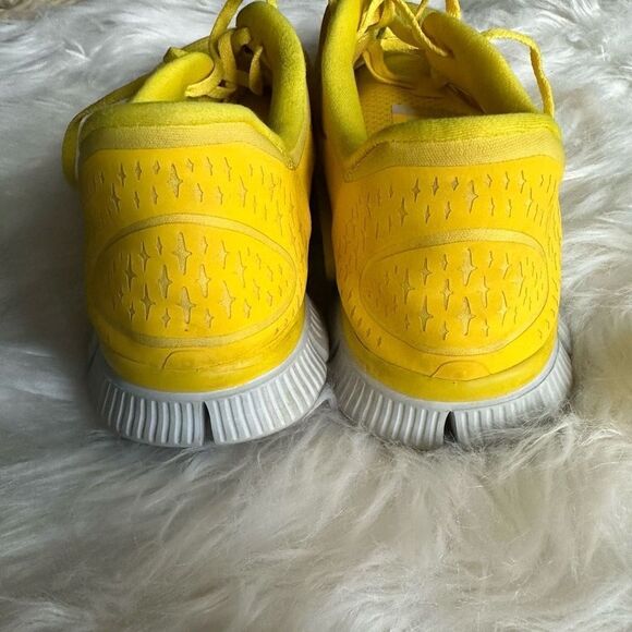 Nike free run 3 MENS bright yellow gymshoes